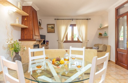 Maria de la Salut Villa | Pleta De Son Monjo - Three Bedroom Villa, Sleeps 6