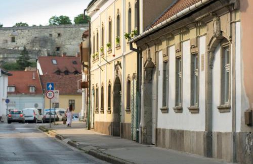 Eger Apartment | Plitzner Belvárosi Apartmanház