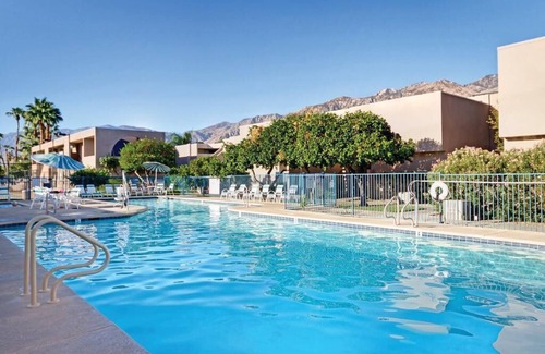 Baristo Apartment | PLM001 - 2 BEDR./2 BATH. | FULL KITCHEN + POOL