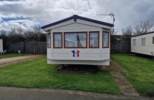 Rhyl Other | Plot 203 paris