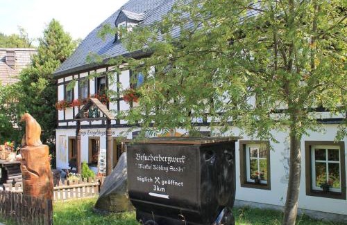 Annaberg-Buchholz Apartment | Plush apartment in Annaberg-Buchholz