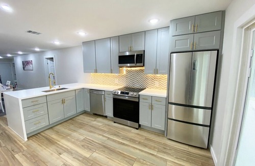 Northside House | PLUSH Downtown Private Oasis