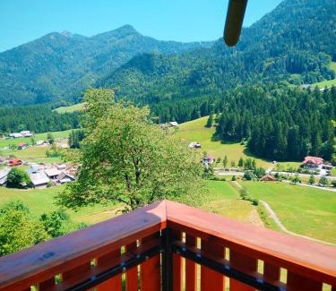 Luce House | POČITNIŠKA HIŠKA LASTOVKA