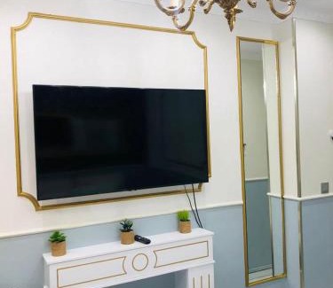 16th Arrondissement Apartment | Po1-TPSA16-RDC- ROOM Paris 16 ème