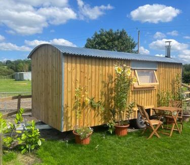 Tunstall Other | Poachers Keep, Shepherds Hut