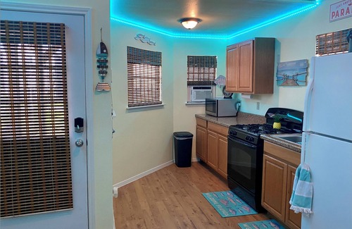 Port O Connor Cabin | POC Cabana on Maple St. Cozy little cabin, great location.