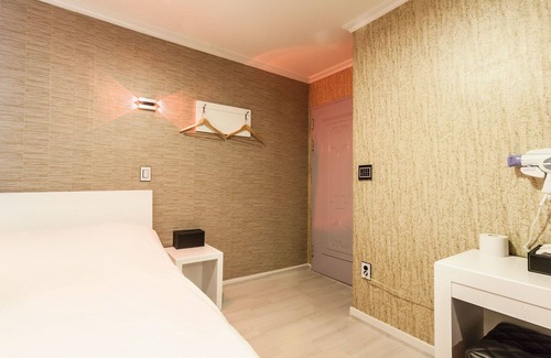 Pocheon Hotel | Pocheon Baegun