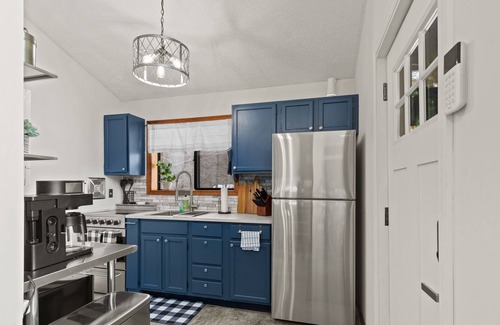 Tobyhanna Cabin | Pocono Oasis - Backs to Tobyhanna State Park!