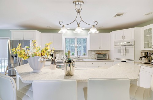 Stroudsburg House | Pocono Oasis l Private Pool l HotTub l Sauna l Game Room