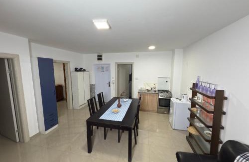 Vrsac Apartment | Pod kestenom