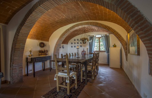 Santarello House | Podere Le Pozze, between green style and suggestions.