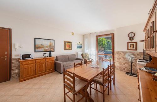 Gardone Riviera Apartment | Poggio San Michele 2 by Wonderful Italy