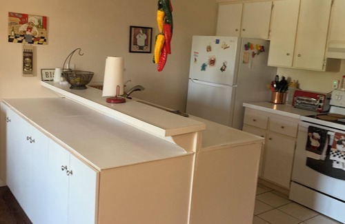 Point Loma Heights Condo | Point Loma/OB gem resort like complex. Top floor with elevator. Great amenities