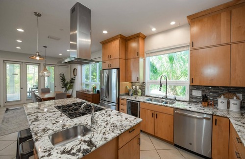 Anna Maria House | Point's Hideaway - Luxury Retreat w/Private Pool & Deck, Stunning Bay Views