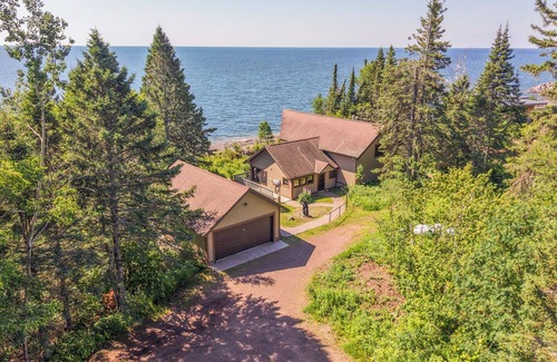 Tofte House | Pointavu Home - Lake Superior - Tofte, MN