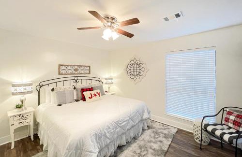 Table Rock Apartment | Pointe Royale Cute & Comfy