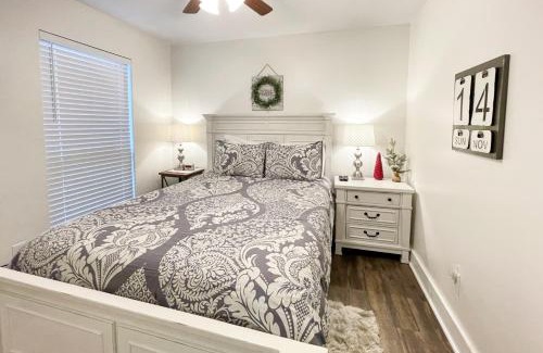 Table Rock Apartment | Pointe Royale Cute & Comfy