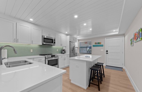 Sanibel Condo | Pointe Santo B26: Sanibel Island Beach Condo with Gulf and Pool Views