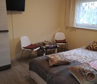 Mielno House | POKOJE GOŚCINNE BRYZA