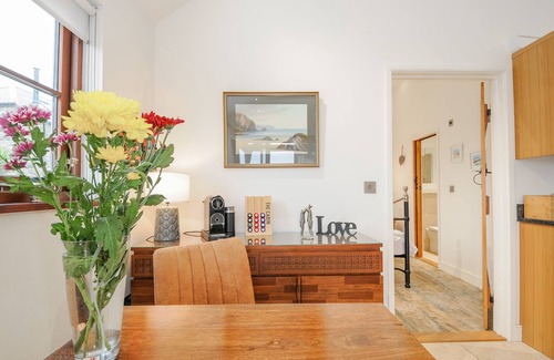 Cury Cottage | POL GLAS CABIN, pet friendly, country holiday cottage in Mullion