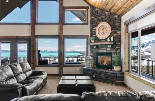Fish Haven Cabin | Polaris Peak (Sleeps 36)