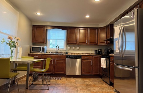 North Buffalo House | Polished & Modern Space in Amherst