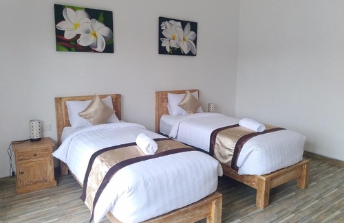 Batu Bolong House | Pondok Bagus Canggu