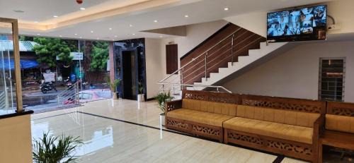 Thanjavur Hotel | Ponni Residency Thanjavur
