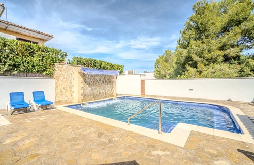 Muro Ski Chalet | PONS. Great house walking distance to the beach