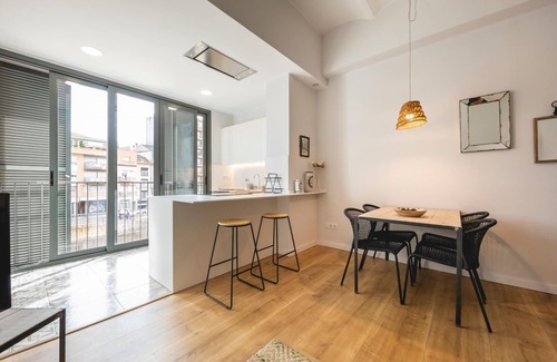 Eixample Apartment | Pont Areny - Holiday Apartment Rental in Girona | Bravissimo