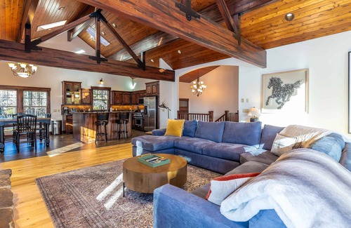 Three Rivers House | PONY47 - Stunning River Front Home, Community Pool