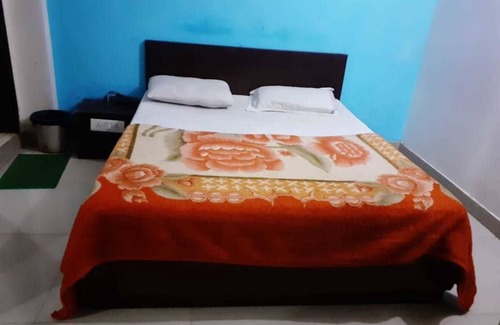 Karol Bagh Hotel | Pooja Palace