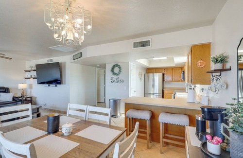 Lake Havasu City Condo | Pool Access & Mtn Views: Lake Havasu City Condo!