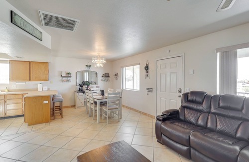 Lake Havasu City Condo | Pool Access & Mtn Views: Lake Havasu City Condo!