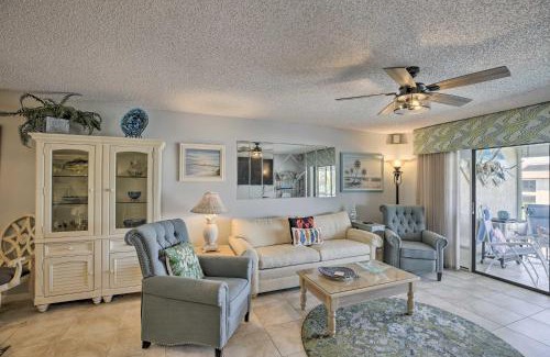 Caloosahatchee Apartment | Pool and Canal Access Central Cape Coral Condo!