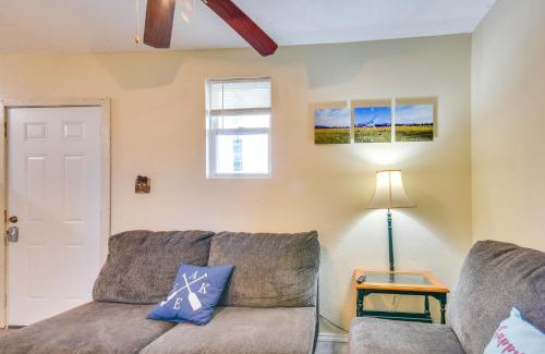 Stoutsville Apartment | Pool and Fishing Access Apt Near Mark Twain Lake