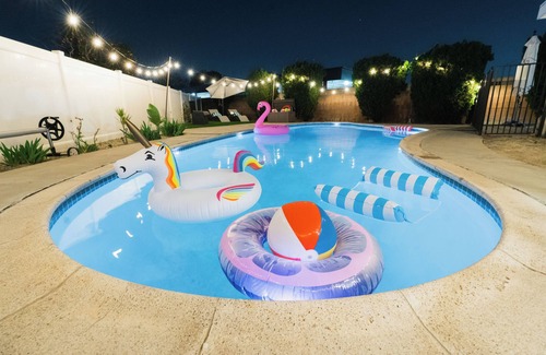 Santa Ana House | Pool + Arcade Cozy Home. Minutes to Disneyland 2