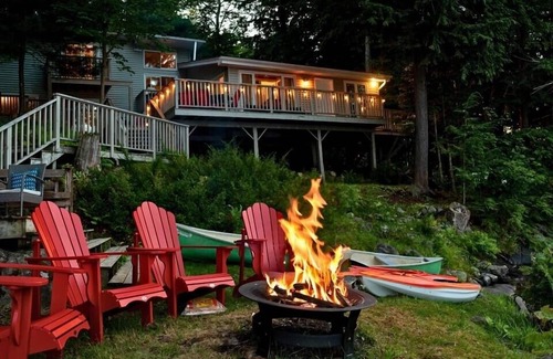 Muskoka Lakes Cottage | Pool|Firepit|Starlink: Waterfront Muskoka Cottage