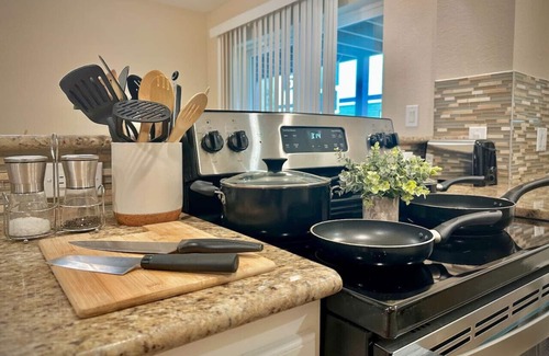 North Houston Apartment | Pool/gym/BBQ@theHeights, LongStayDiscount