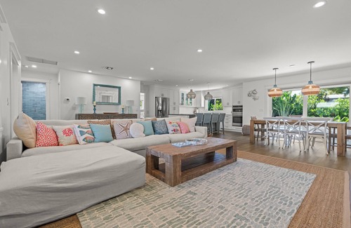 Singer Island House | Pool Home 4-beds, 3-Bath! Walk to the beach!