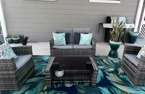 Arlington House | POOL home near BEACH with entertainment for all!n