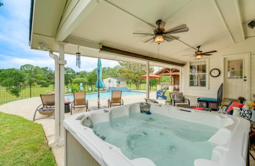 Round Rock House | Pool, Hot Tub and BBQ Family Home in Round Rock