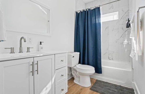 Indianapolis House | Pool/Hot tub/Fenced yard/Garage Parking