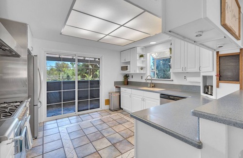 Vista House | Pool, hot tub, fire pit, and more! Aqua La Vista - New Listing