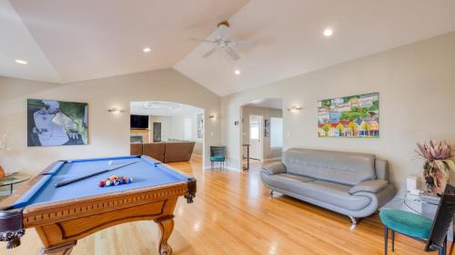Sebastopol House | Pool Hot Tub Firepit Game Room Minutes from Sebastopol Russian River Baker Lane Retreat
