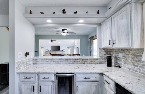 Albrightsville Ski Chalet | POOL! Hot Tub, Lake, and LOCATION! Hiking, Adventures or Relaxation