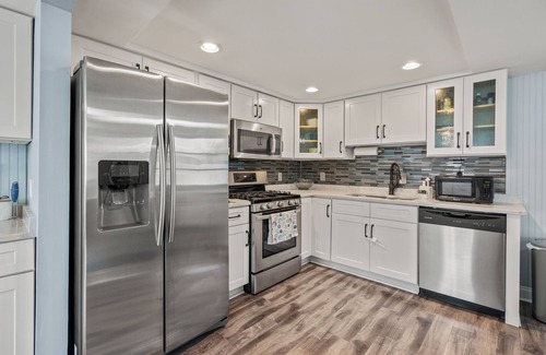 Crescent Beach Cottage | Pool, Hot Tub & Tiki Bar - Dog-Friendly Beach House in St. Augustine