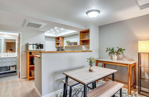 Tucson Condo | Pool & Hot Tub: Updated Tucson Condo w/Workspace