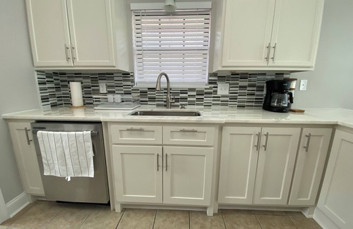 Broussard House | Pool House!nGreat large house for family vacation