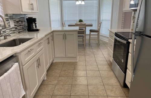 Broussard House | Pool House!nGreat large house for family vacation